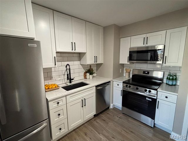 1840 Misty Moss Drive, St Louis, MO 63146