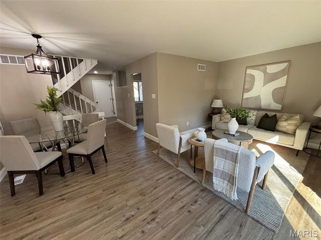 1840 Misty Moss Drive, St Louis, MO 63146