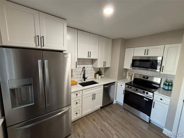 1840 Misty Moss Drive, St Louis, MO 63146