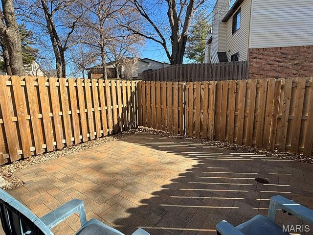 1840 Misty Moss Drive, St Louis, MO 63146