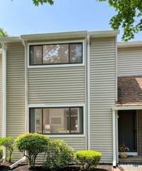 30 Orangewood West 30, Derby, CT 06418