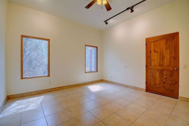 3038 Governor Lindsey Road, Santa Fe, NM 87505