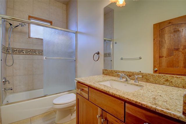 3038 Governor Lindsey Road, Santa Fe, NM 87505