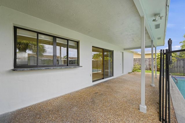 9671 NW 24th Street, Sunrise, FL 33322