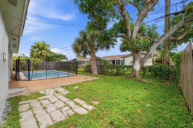 9671 NW 24th Street, Sunrise, FL 33322