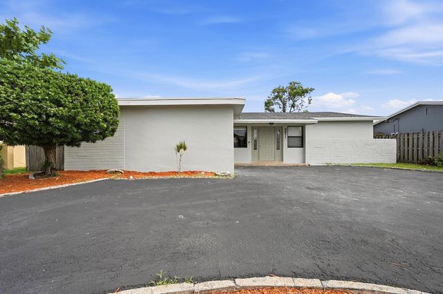 9671 NW 24th Street, Sunrise, FL 33322