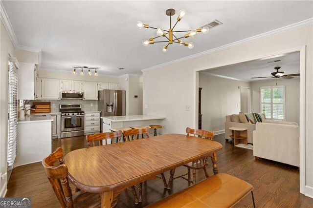 501 Defoors Mill Circle NW, Atlanta, GA 30318