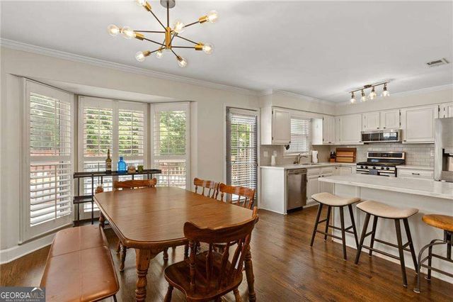 501 Defoors Mill Circle NW, Atlanta, GA 30318