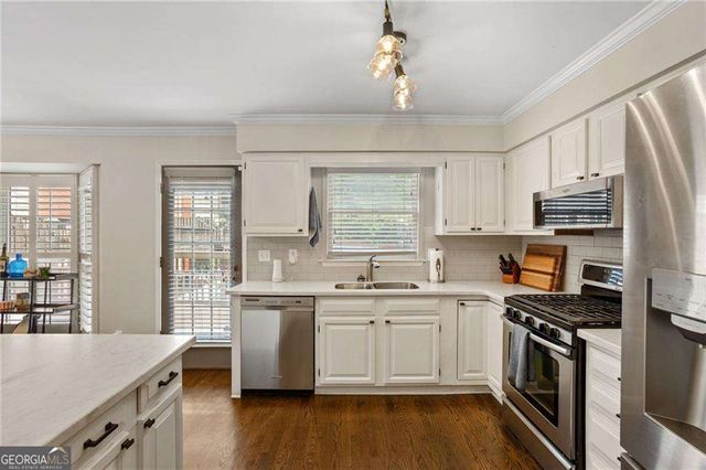 501 Defoors Mill Circle NW, Atlanta, GA 30318