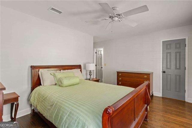 501 Defoors Mill Circle NW, Atlanta, GA 30318