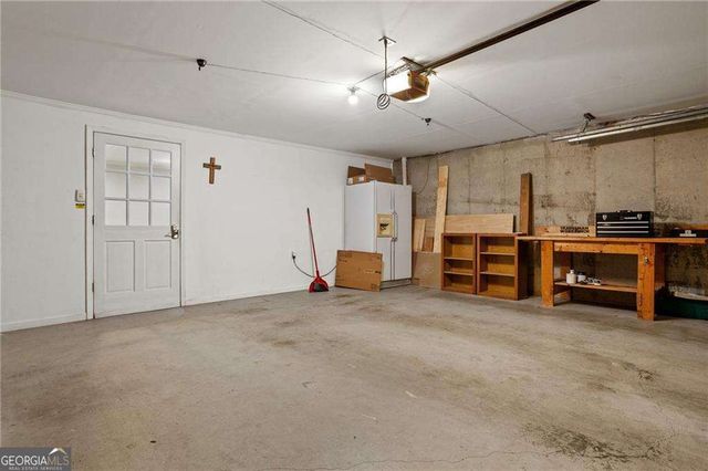 501 Defoors Mill Circle NW, Atlanta, GA 30318