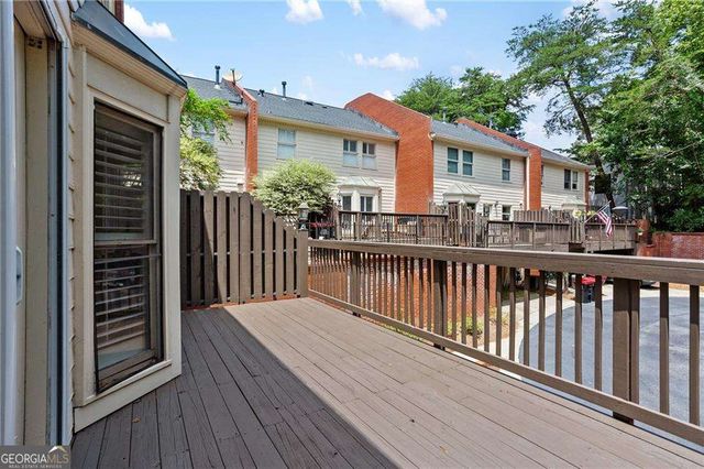 501 Defoors Mill Circle NW, Atlanta, GA 30318