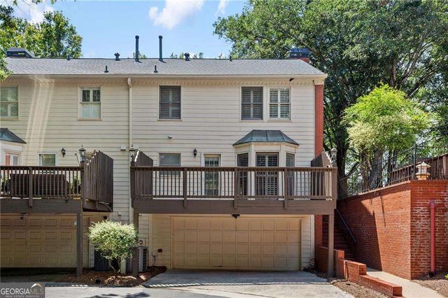 501 Defoors Mill Circle NW, Atlanta, GA 30318