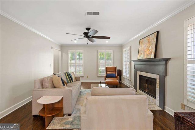 501 Defoors Mill Circle NW, Atlanta, GA 30318