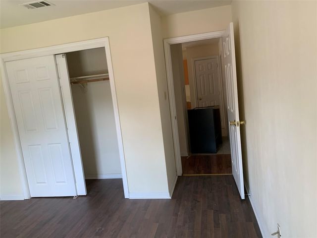 4310 College Main Street, Bryan, TX 77801