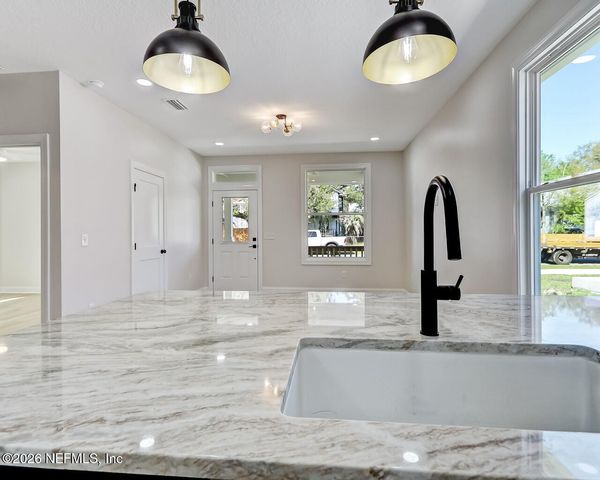 1715 IONIA Street, Jacksonville, FL 32206