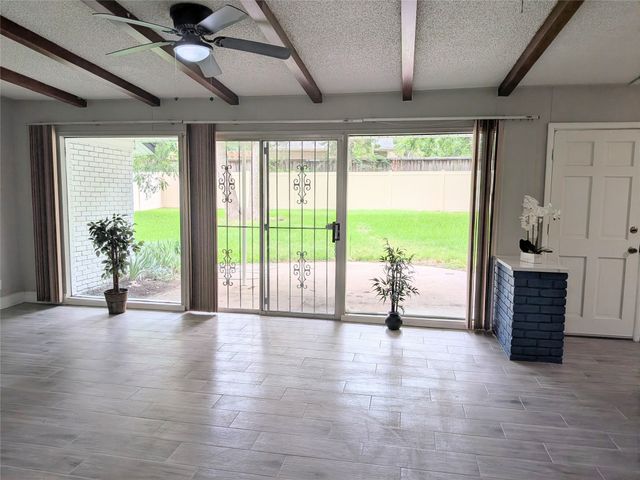 710 E FIVE MILE Parkway, Dallas, TX 75216