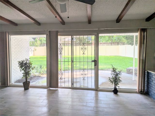 710 E FIVE MILE Parkway, Dallas, TX 75216