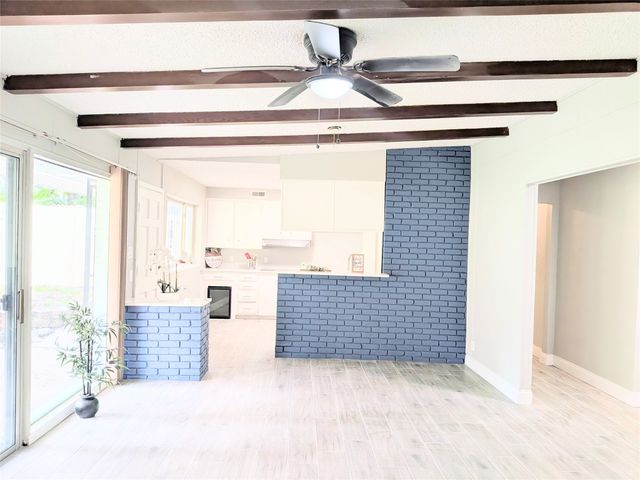 710 E FIVE MILE Parkway, Dallas, TX 75216