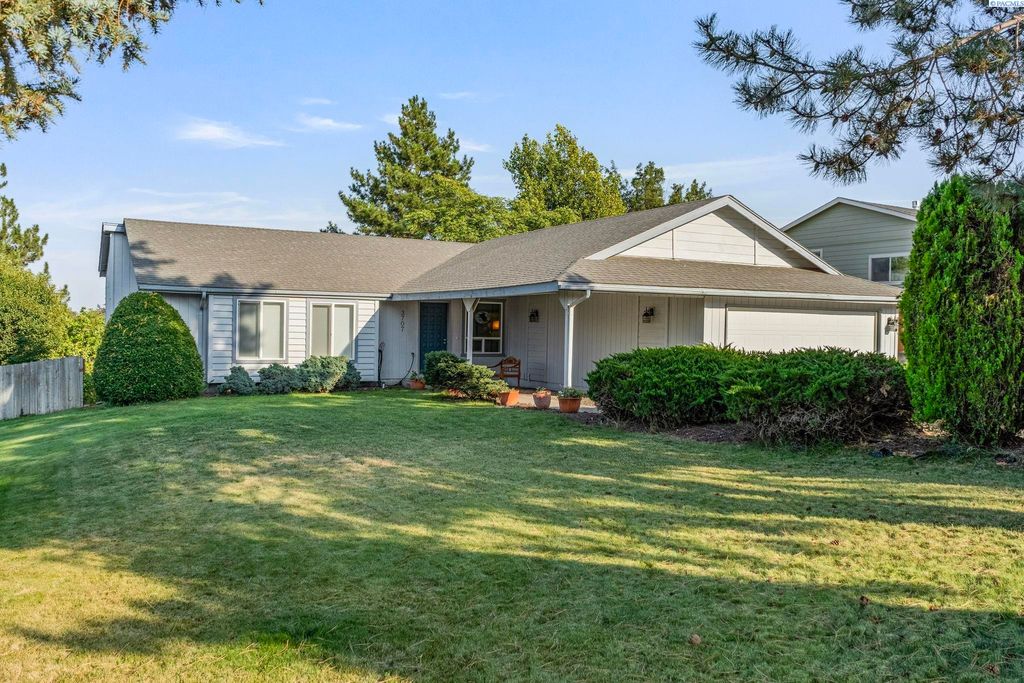 3707 S Buntin Ct, Kennewick, WA 99337