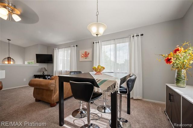 1108 Lake Park Drive, Grand Blanc, MI 48439