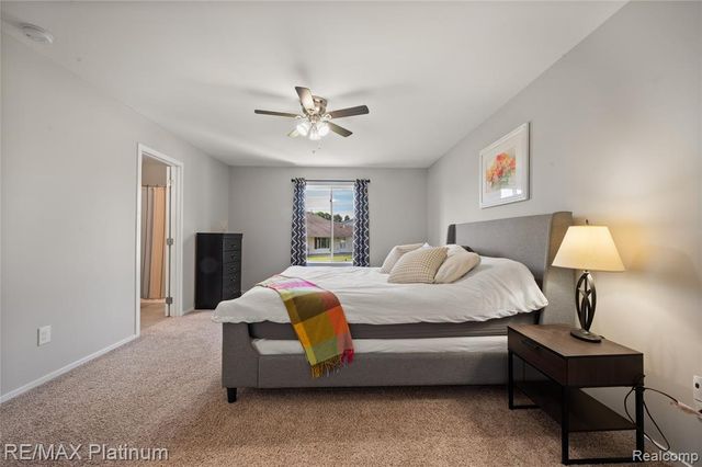 1108 Lake Park Drive, Grand Blanc, MI 48439