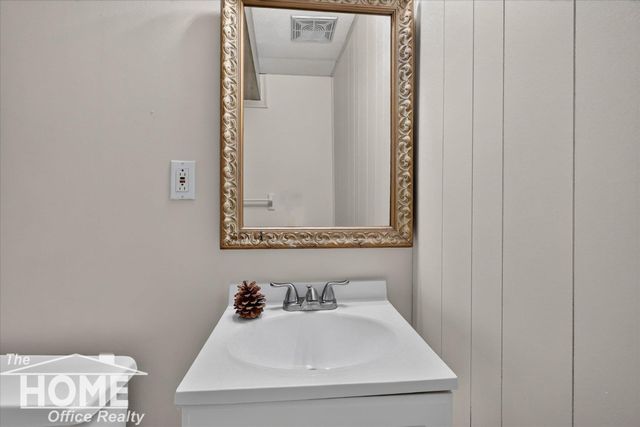 441 E Williams Street, Corunna, MI 48817