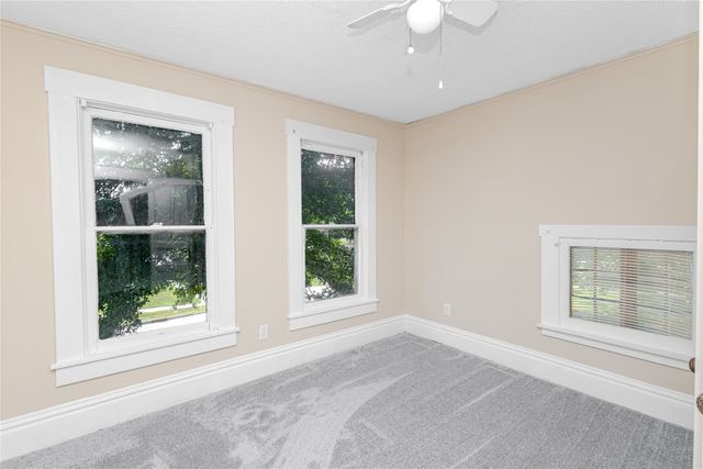700 Arthur Avenue, Des Moines, IA 50316
