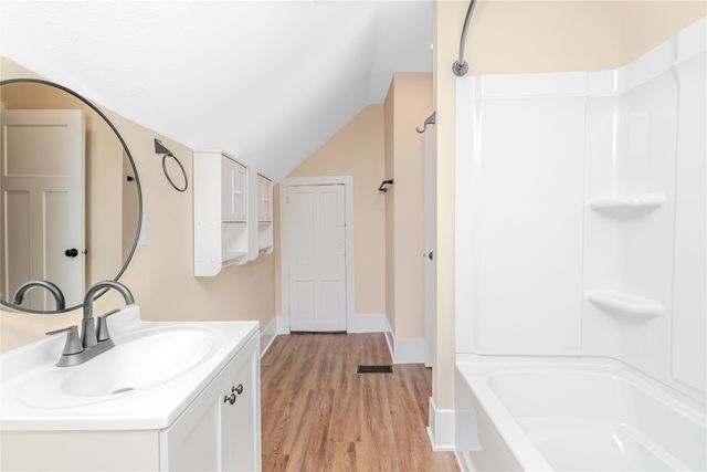 700 Arthur Avenue, Des Moines, IA 50316