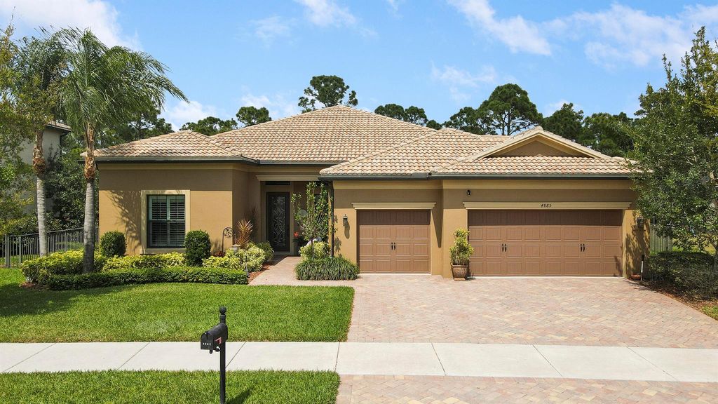 4885 SW Gossamer Circle, Palm City, FL 34990