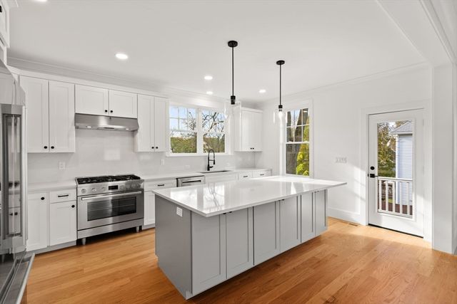 23 A Ward Street A, Woburn, MA 01801