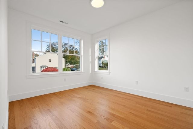 23 A Ward Street A, Woburn, MA 01801