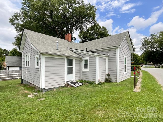 43 Mandalay Place SW, Concord, NC 28027