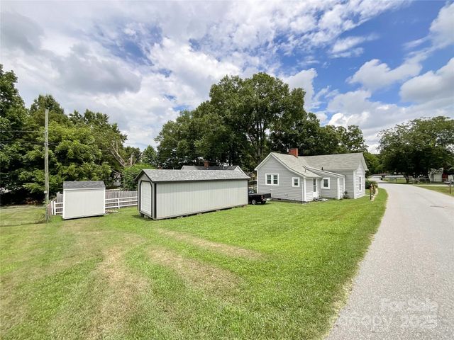 43 Mandalay Place SW, Concord, NC 28027