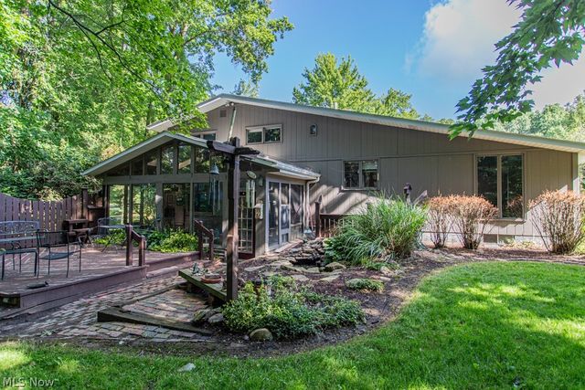 9628 Cain Drive NE, Warren, OH 44484