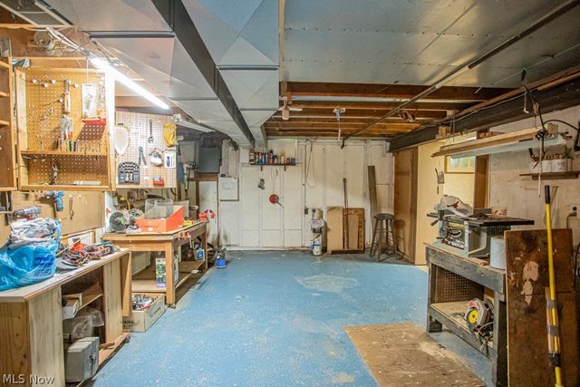 9628 Cain Drive NE, Warren, OH 44484