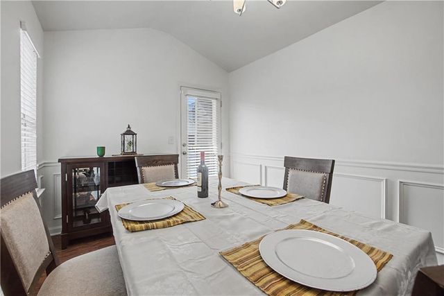 431 Parkstone Drive, Woodstock, GA 30188