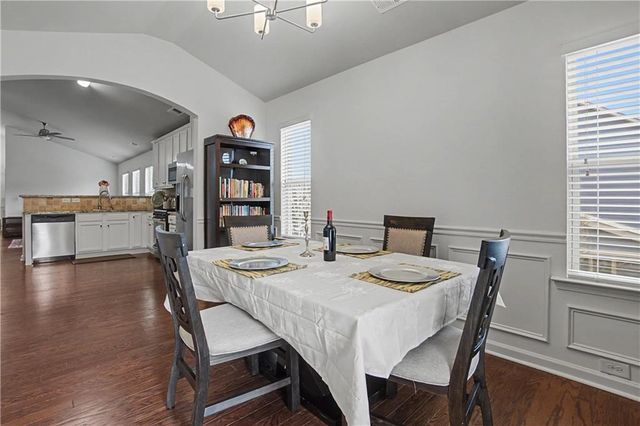 431 Parkstone Drive, Woodstock, GA 30188