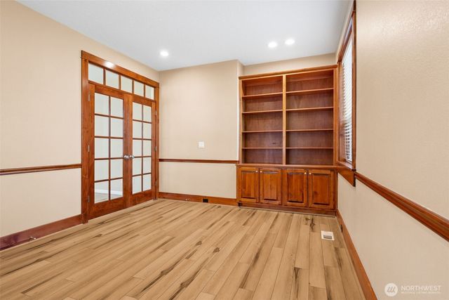 16005 NE 26th Court, Ridgefield, WA 98642