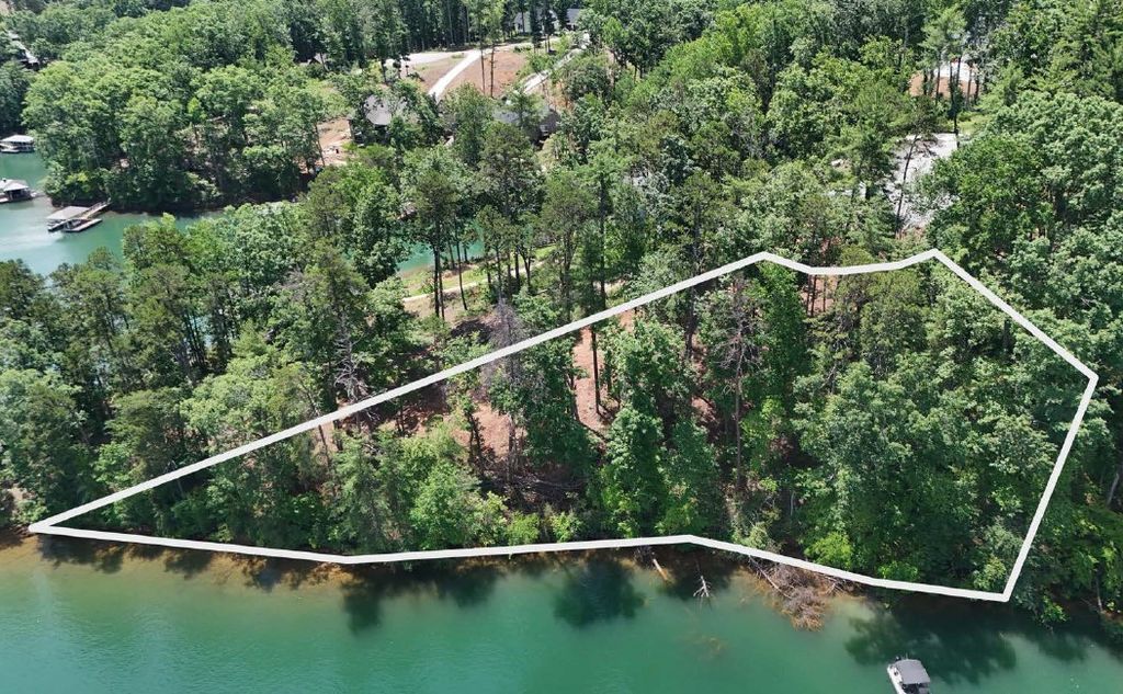 112 Hunter Hill Circle, Six Mile, SC 29682