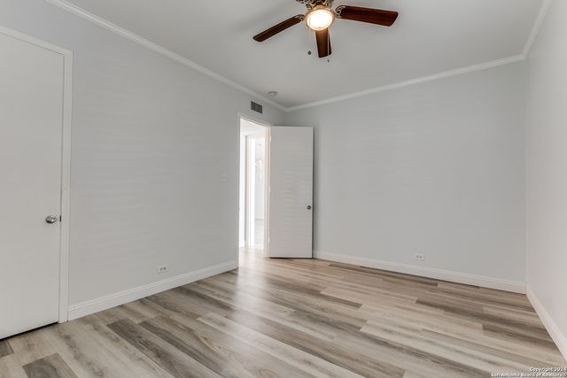7709 Broadway Apt 113, San Antonio, TX 78209
