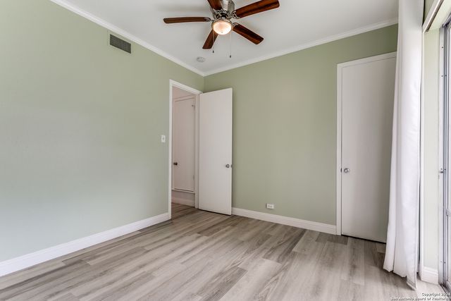 7709 Broadway Apt 113, San Antonio, TX 78209