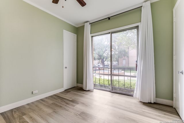 7709 Broadway Apt 113, San Antonio, TX 78209