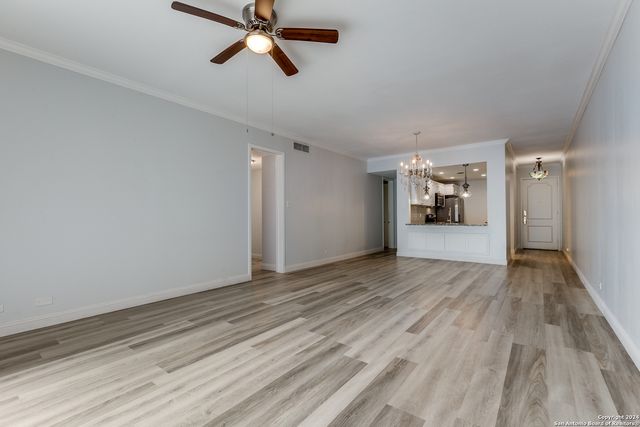 7709 Broadway Apt 113, San Antonio, TX 78209