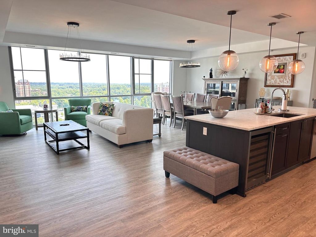 Image 1 of property listing at 930 ROSE AVE #2001, Rockville, MD 20852