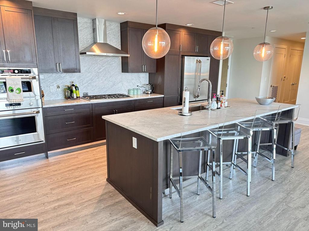 Image 12 of property listing at 930 ROSE AVE #2001, Rockville, MD 20852