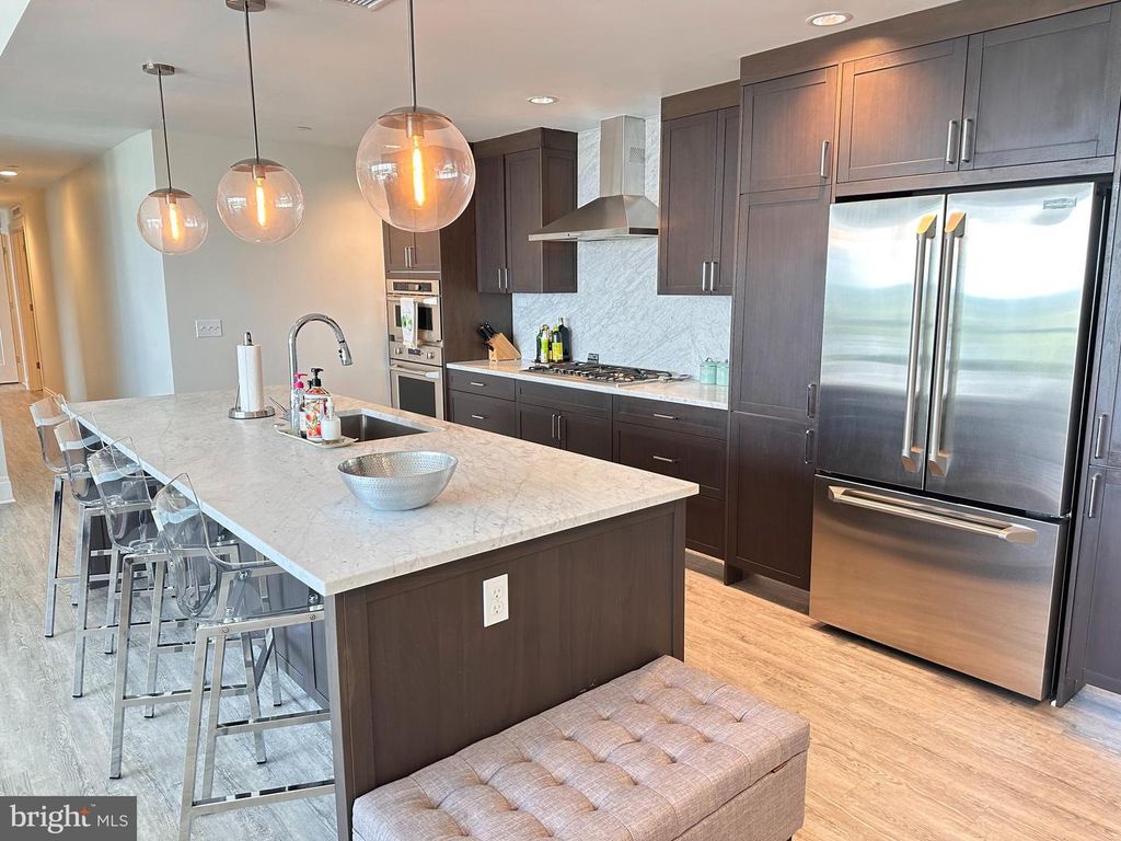 Image 13 of property listing at 930 ROSE AVE #2001, Rockville, MD 20852