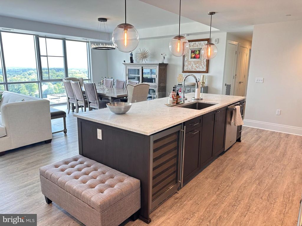 Image 14 of property listing at 930 ROSE AVE #2001, Rockville, MD 20852