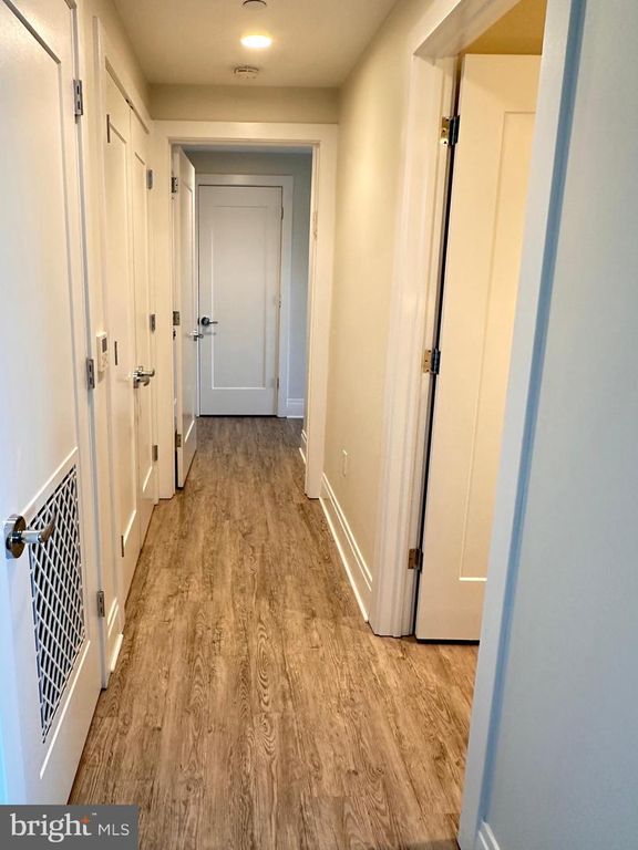 Image 19 of property listing at 930 ROSE AVE #2001, Rockville, MD 20852
