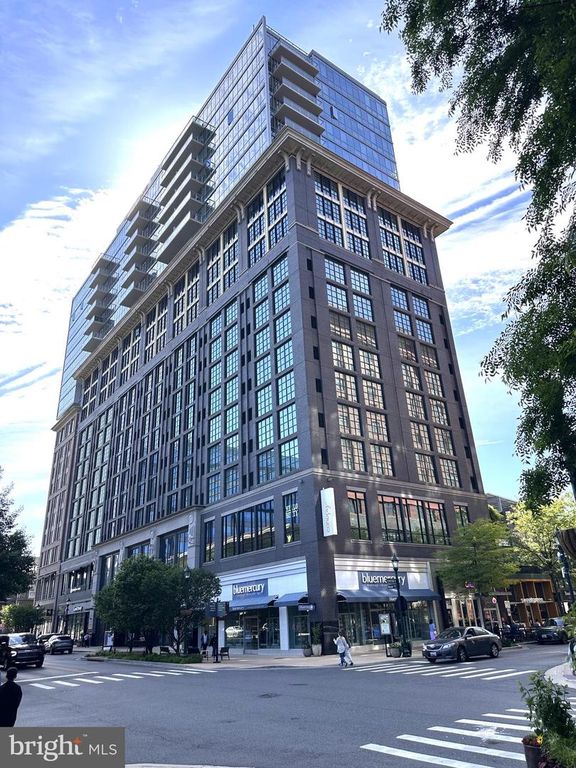 Image 2 of property listing at 930 ROSE AVE #2001, Rockville, MD 20852